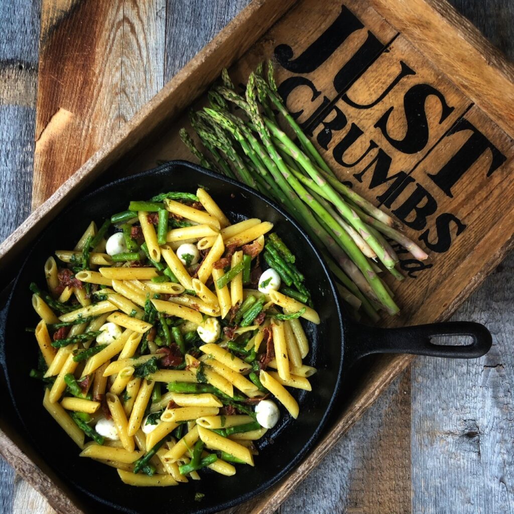 Springtime Pasta: Penne with Bacon, Asparagus and Bocconcini