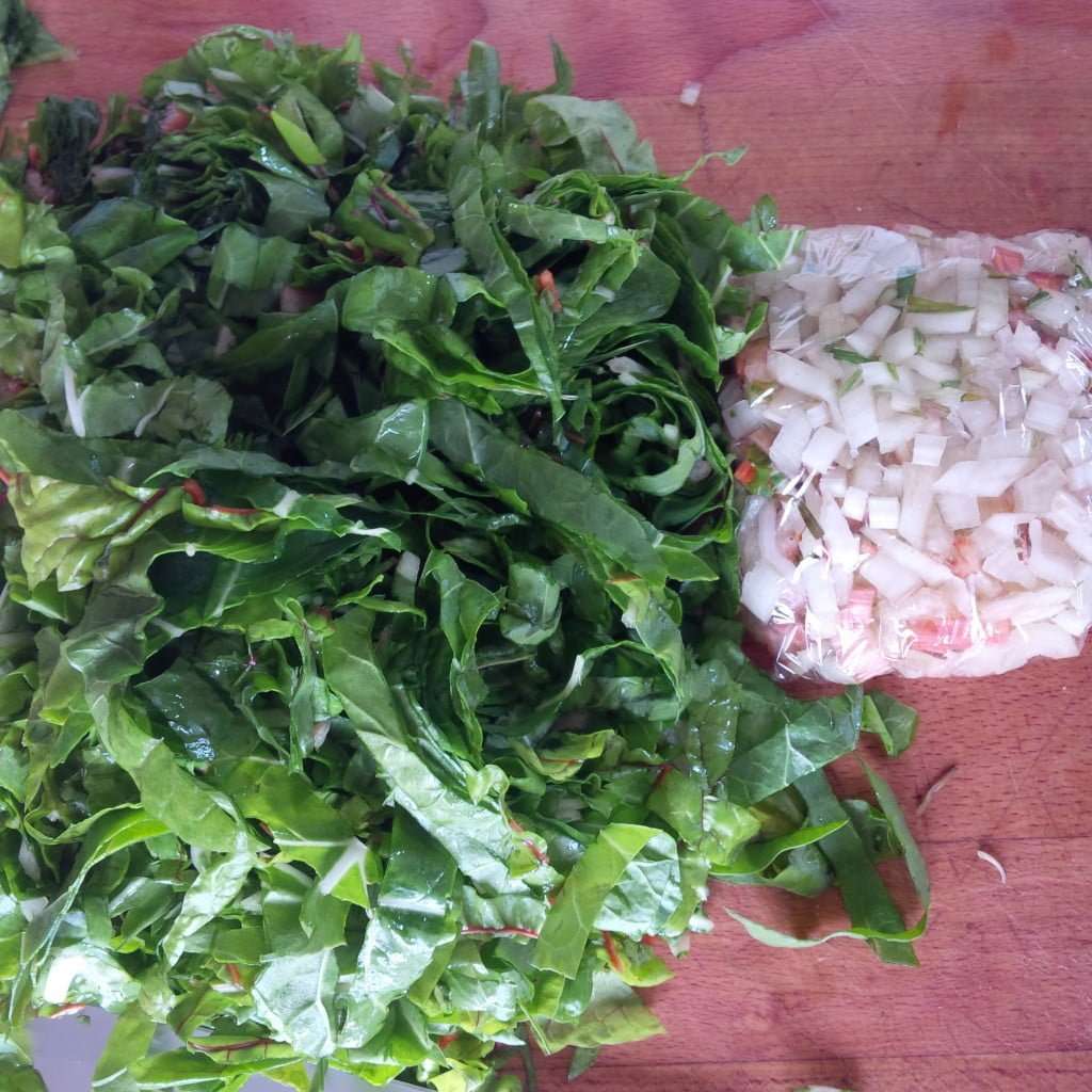 How to Freeze Greens