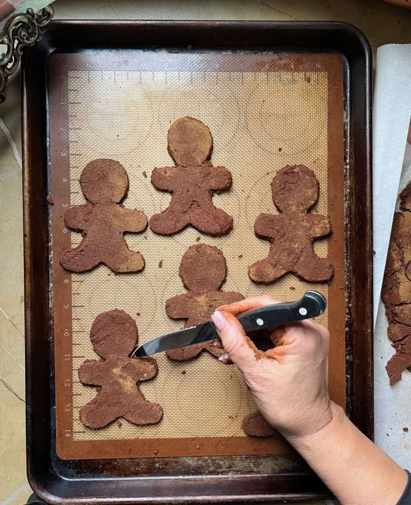 Getting Crafty at Christmas: DIY Easy Cinnamon Ornaments Getting Crafty at Christmas: DIY Easy Cinnamon Ornaments Just Crumbs by Suzie Durigon