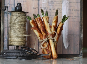 Bacon Phyllo Wrapped Asparagus Cigars