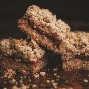 oatmeal rhubarb squares
