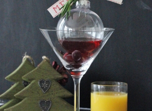 Two Ways to a Christmas Cocktail