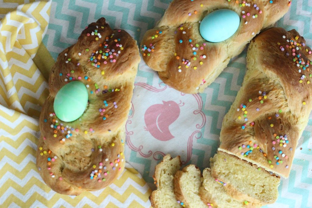 Pane Di Pasqua: The Story Behind this Traditional Easter Bread | Just ...