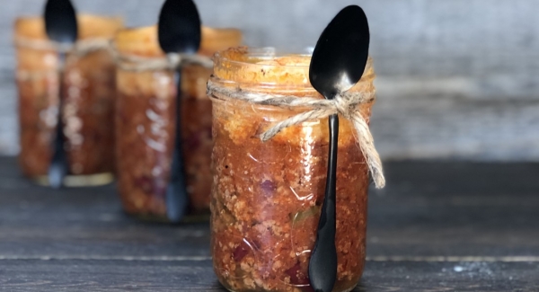 Meal-in-a-Jar:  Cornbread Topped Chili Mason Jars