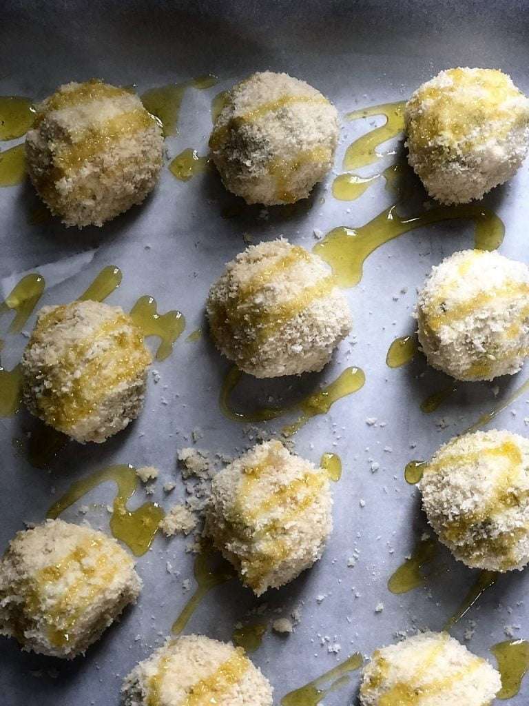 Crispy no-meat ricotta balls