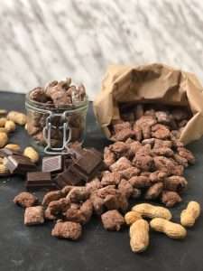 Oscar Worthy Sweet Treats: Healthy Muddy Buddies