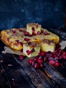 Moist Cranberry Cornbread With Crumb Topping
