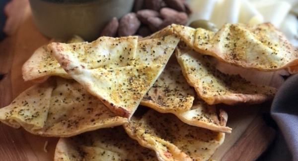How to Make Easy Homemade Baked Pita Chips