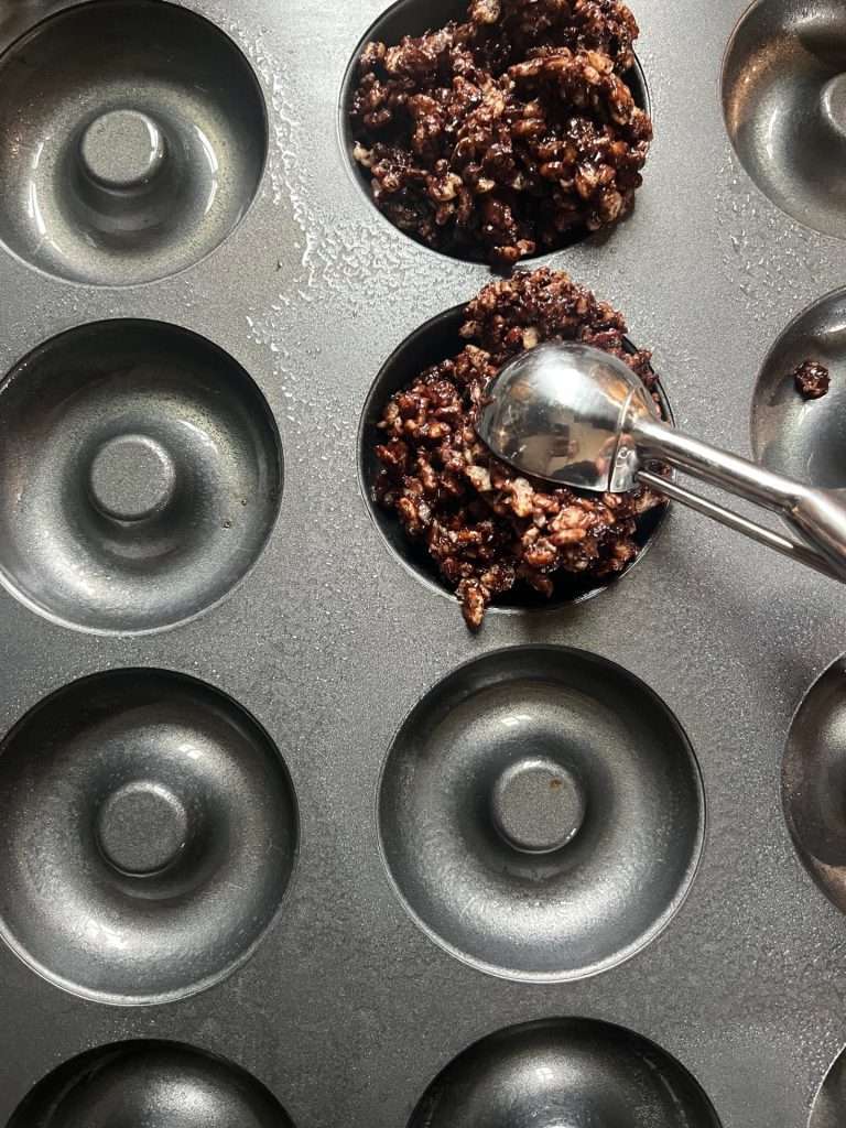 chocolate rice crispy nests