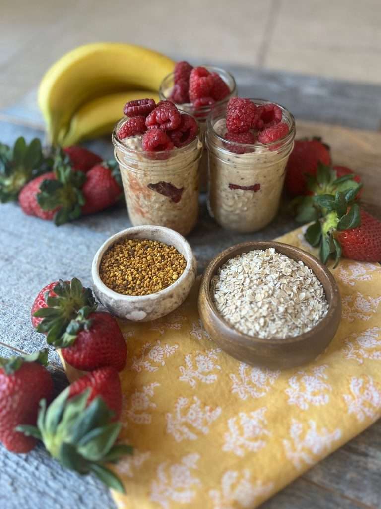 A Cozy Start: Muesli-Style Overnight Oats with Grated Apple overnight oats