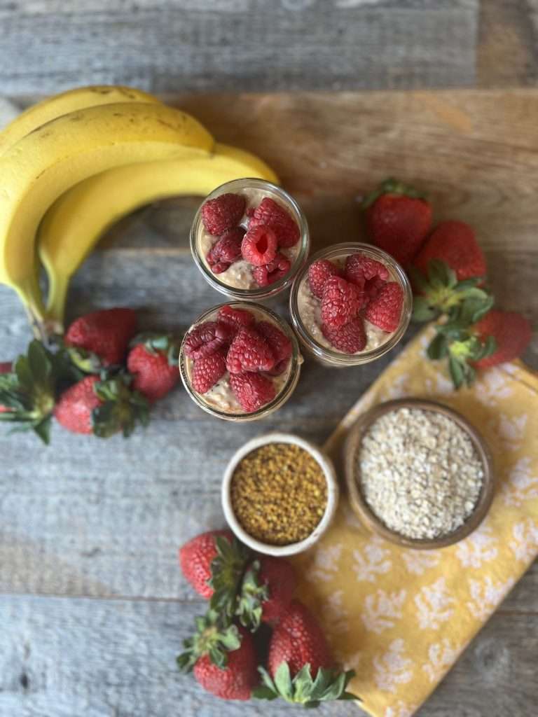 A Cozy Start: Muesli-Style Overnight Oats with Grated Apple overnight oats